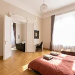 Bakats Ter Apartment With Balcony Overlooking Church Square
